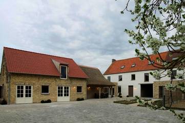 Location de vacances pour 25 personnes, avec jardin ainsi que sauna et vue, animaux acceptés à Dixmude