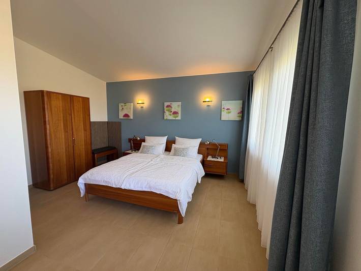 Ferienwohnung für 2 Personen, mit Terrasse und Garten sowie Ausblick in Hambach (Neustadt) - 4