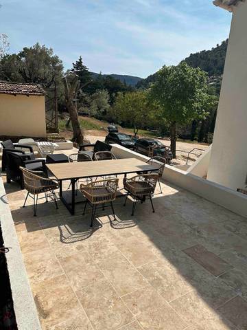 Gîte pour 4 personnes, avec jardin et balcon, animaux acceptés à Solliès-Toucas