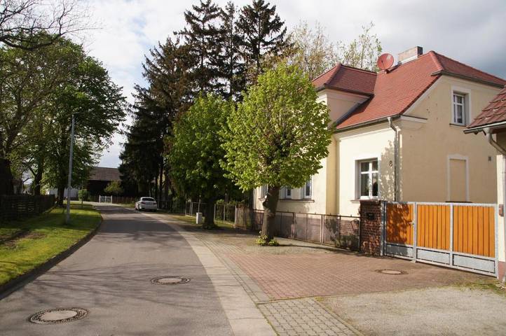 Ferienwohnung für 8 Personen, mit Terrasse und Garten sowie Ausblick in Kolkwitz