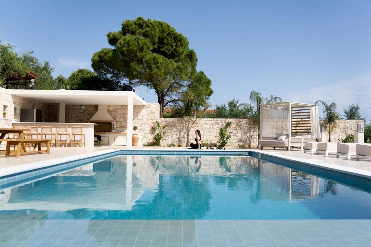 Mamfredas Luxury Residence in Planos, Zakynthos