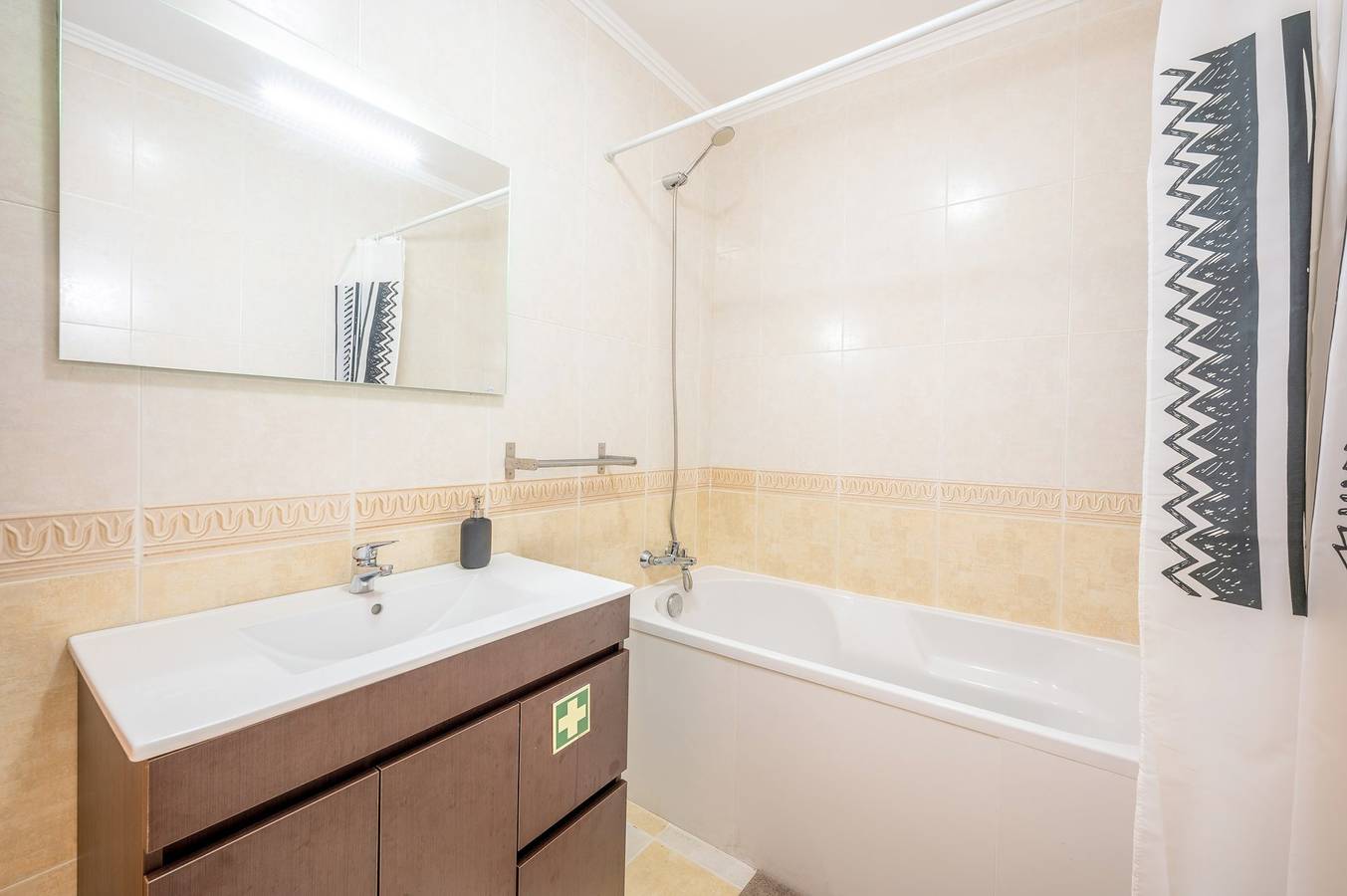 Ganze Wohnung, Ferienwohnung für 5 Personen mit Balkon in Cartaxo e Vale da Pinta, Santarém Distrikt
