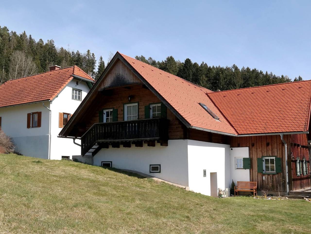 Ganze Ferienwohnung, Ferienwohnungen Raczkowski - Revitalisiertes Bauernhaus: Appartement Forstwald in Steirerland