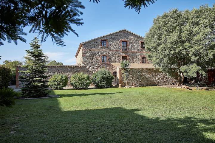 Casa rural para 4 personas, con jardín y terraza en Valles Oriental