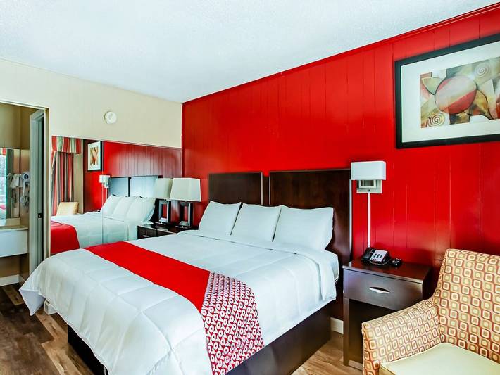 Entire apartment, King Bed | Non-Smoking in Ridgeland, Jasper County (SC)