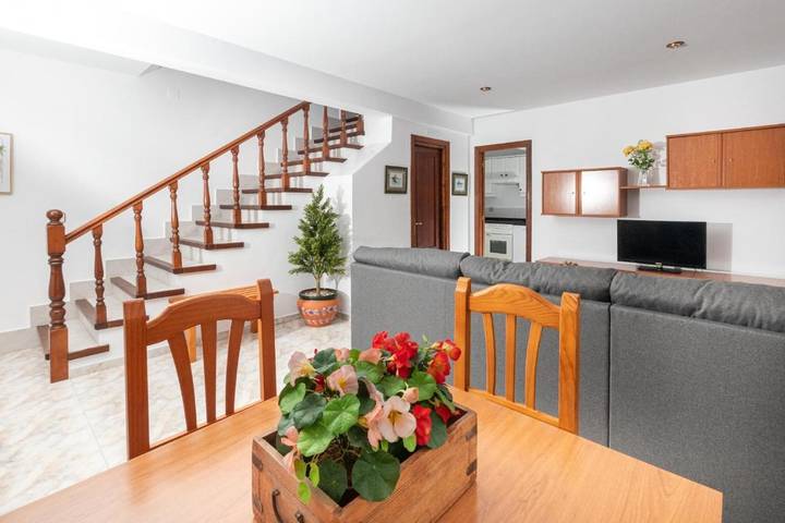 Apartamento de vacaciones para 9 personas, con jardín además de vistas y terraza en Llanes - 3