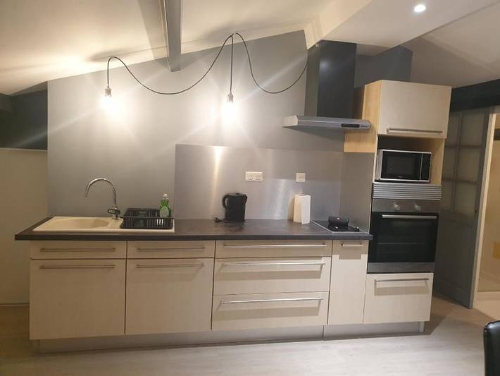 Gîte pour 4 personnes, avec piscine ainsi que terrasse et vue, animaux acceptés à Cabasse - 3