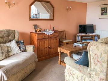 Vacation Rental for 4 Guests in Brompton Ralph, Somerset, Picture 2