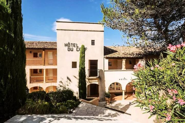 Gîte pour 4 personnes, avec piscine, animaux acceptés dans Golf de Pont Royal - 2