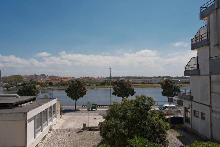 Apartamento de férias para 4 pessoas, com vista para o lago e varanda e ainda vista em Praia de Mira