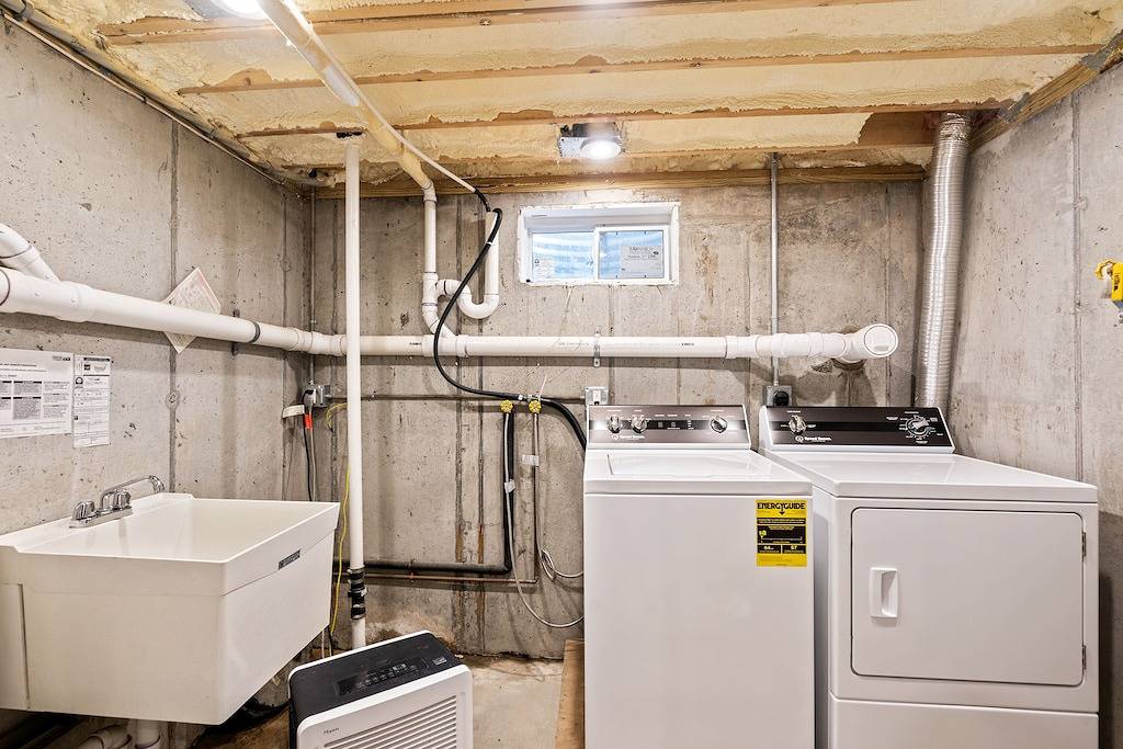 Modern and cool cottage close to pebble beach! in Middletown, Newport County