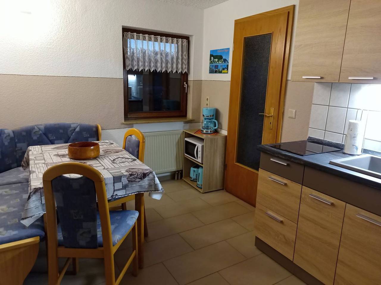 Ganze Wohnung, Ferienwohnung in Boddennähe - idyllisch am großen Jasmunder Bodden gelegen in Polchow, Glowe
