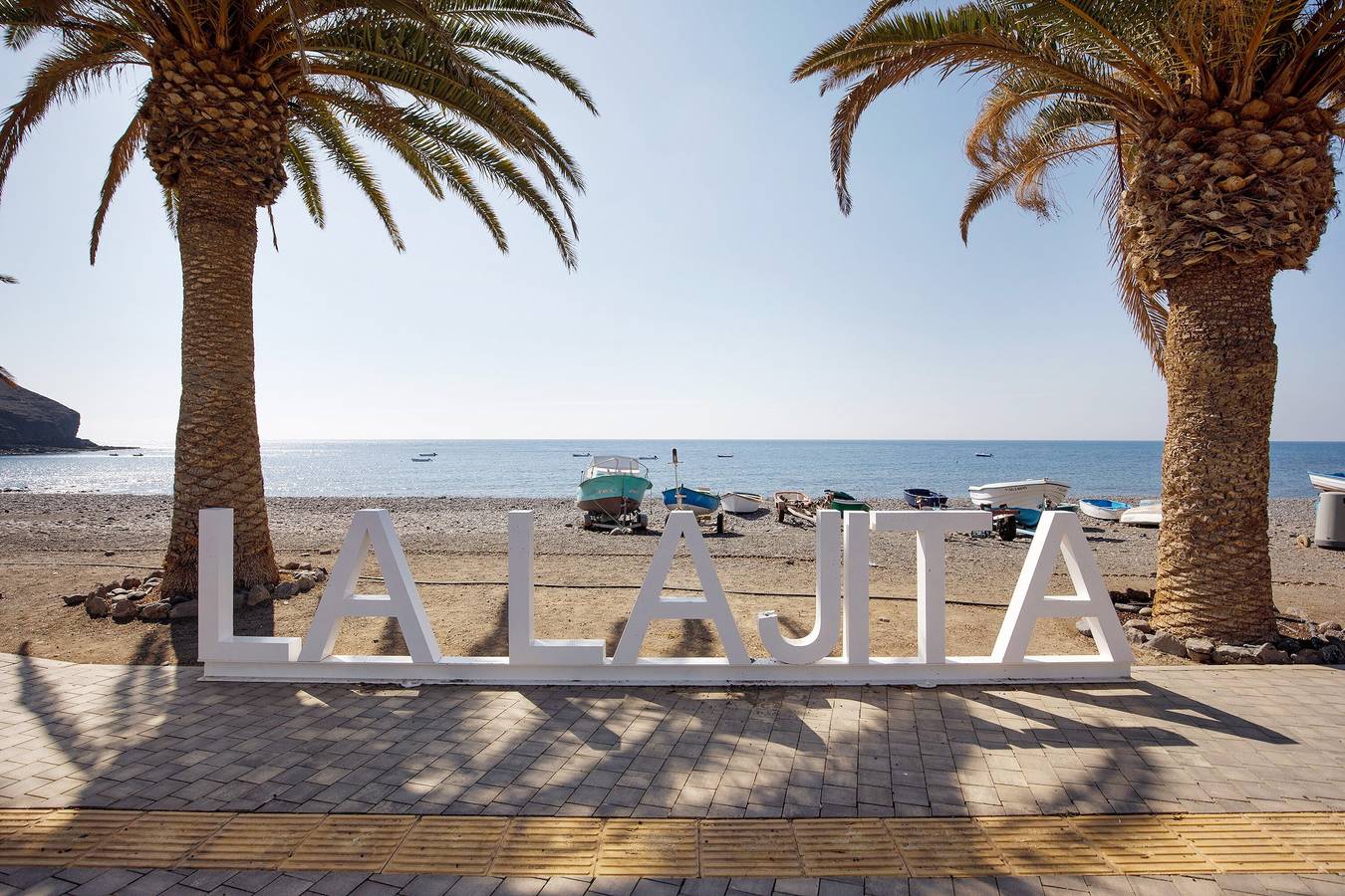 Entire apartment, La Lajita Beach House Apartment: Sea View, Private Terrace & Wi-Fi in La Lajita, Pájara