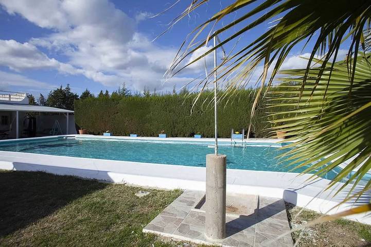 Casa de vacaciones para 6 personas, con jardín, Se admiten mascotas en Linares