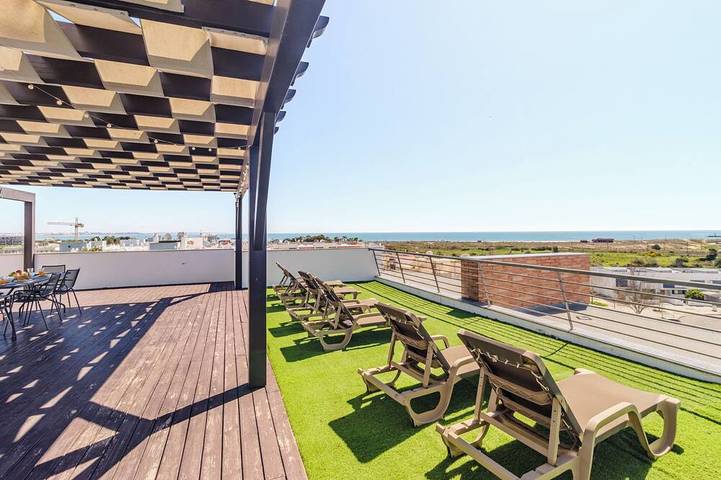 Apartamento para 6 personas, con piscina además de balcón y jacuzzi en Meia Praia