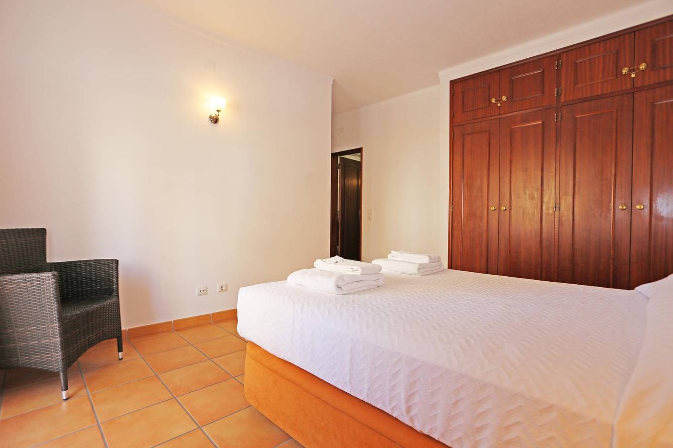 Maison de vacances pour 2 personnes avec balcon in São Sebastião, Lagos