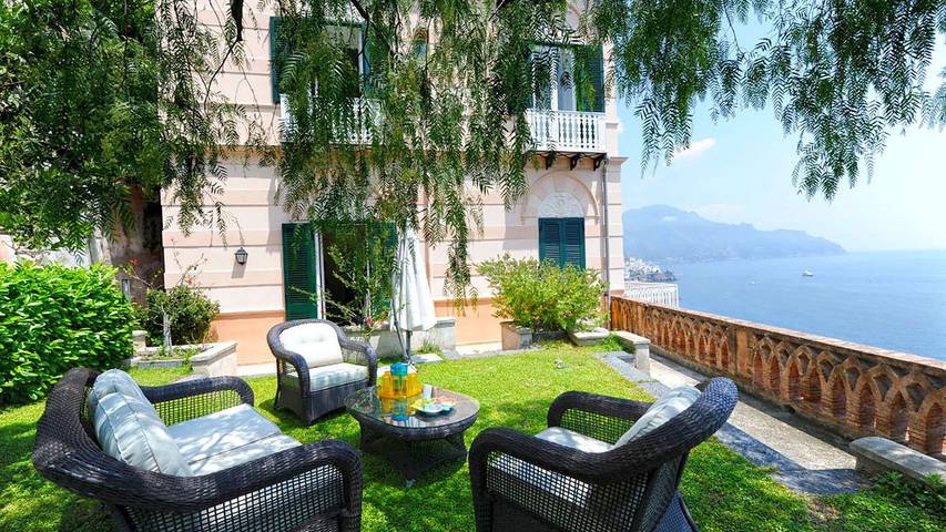 Appartamento per 4 persone, con terrazza e giardino ad Amalfi