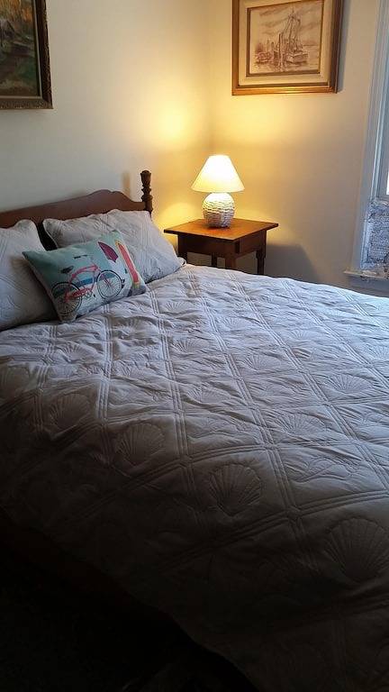 Vacation Home for 8 Guests in Connecticut, USA