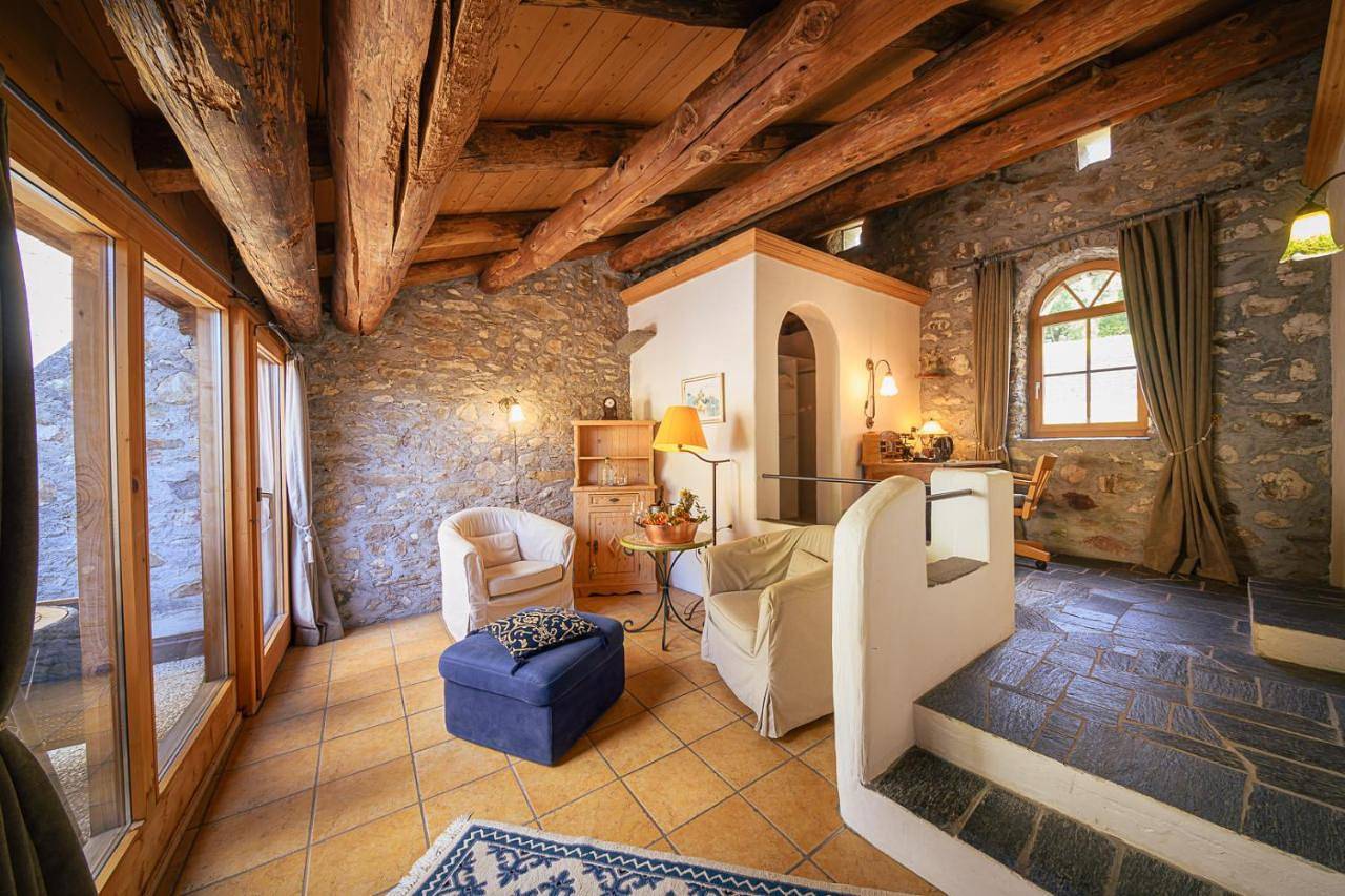 Standard Single Room with Shared Bathroom in Miralago, Poschiavo
