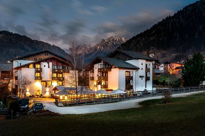 Hotel per 4 persone, con panorama e sauna nonché giardino, con animali domestici - 1