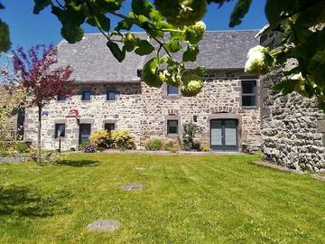 Chambre d’hôte pour 2 personnes, avec jardin à Saint-Pierre-le-Chastel