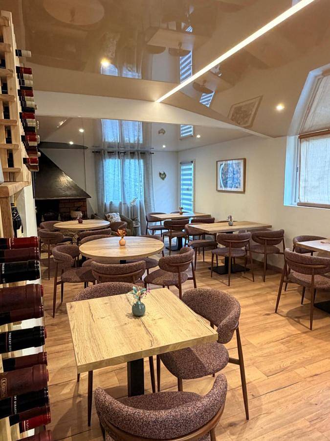 Location de vacances pour 2 personnes, avec vue et terrasse à Venaco - 3