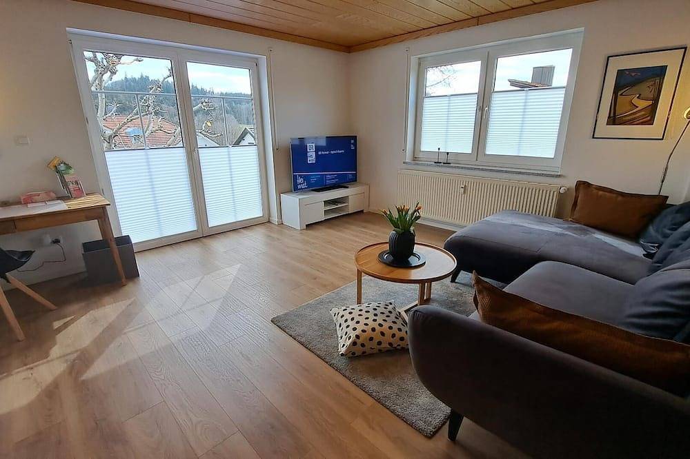 Ganze Wohnung, Fewo 2 (85qm) im Erdgeschoss mit Terrasse in Grafenau, Ostbayern