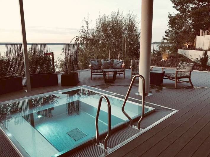Hotel für 3 Personen, mit Balkon und Whirlpool sowie Terrasse und Sauna in Geierswalde - 2