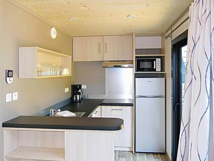 Gîte pour 2 personnes, avec piscine et terrasse, adapté aux familles à Malansac - 3