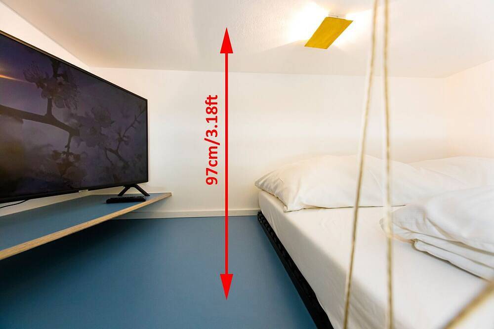 Hel lägenhet, Sunny, quiet city apartment with sleeping gallery and small private courtyard in Köln, Rhenlandet