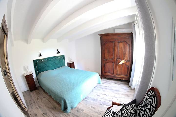 Location de vacances pour 6 personnes, avec jardin ainsi que terrasse et jacuzzi à Montegrosso - 3