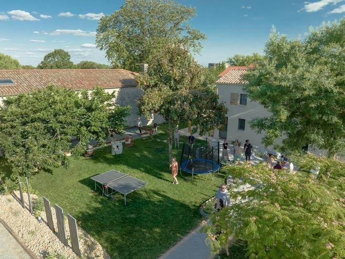 Gîte pour 4 personnes, avec piscine ainsi que terrasse et jardin à La Jarrie - 2