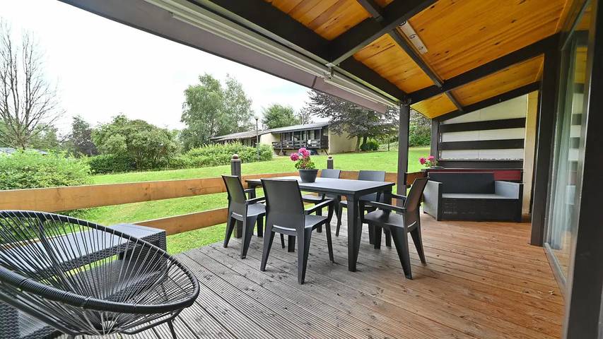 Bungalow voor 7 personen, met terras, met huisdier in Provincie Luxemburg