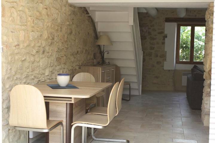 Location de vacances pour 4 personnes, avec piscine ainsi que jardin et vue à Bourdic - 4