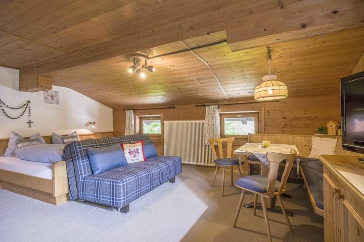 Ferienwohnung für 4 Personen, mit Balkon und Ausblick sowie Garten, kinderfreundlich - 1