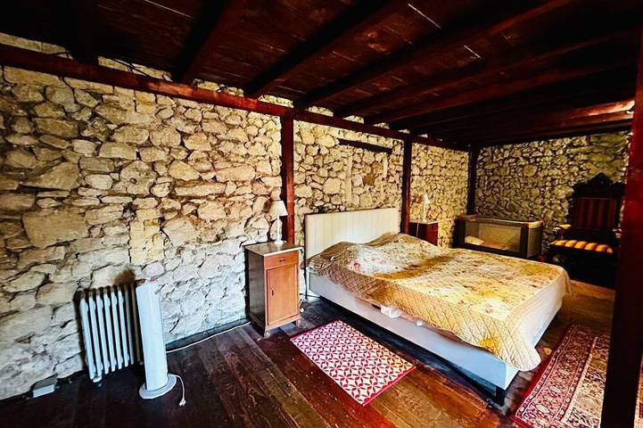 Gîte pour 5 personnes, avec Jardin et Piscine à Pujols (Gironde) - 2