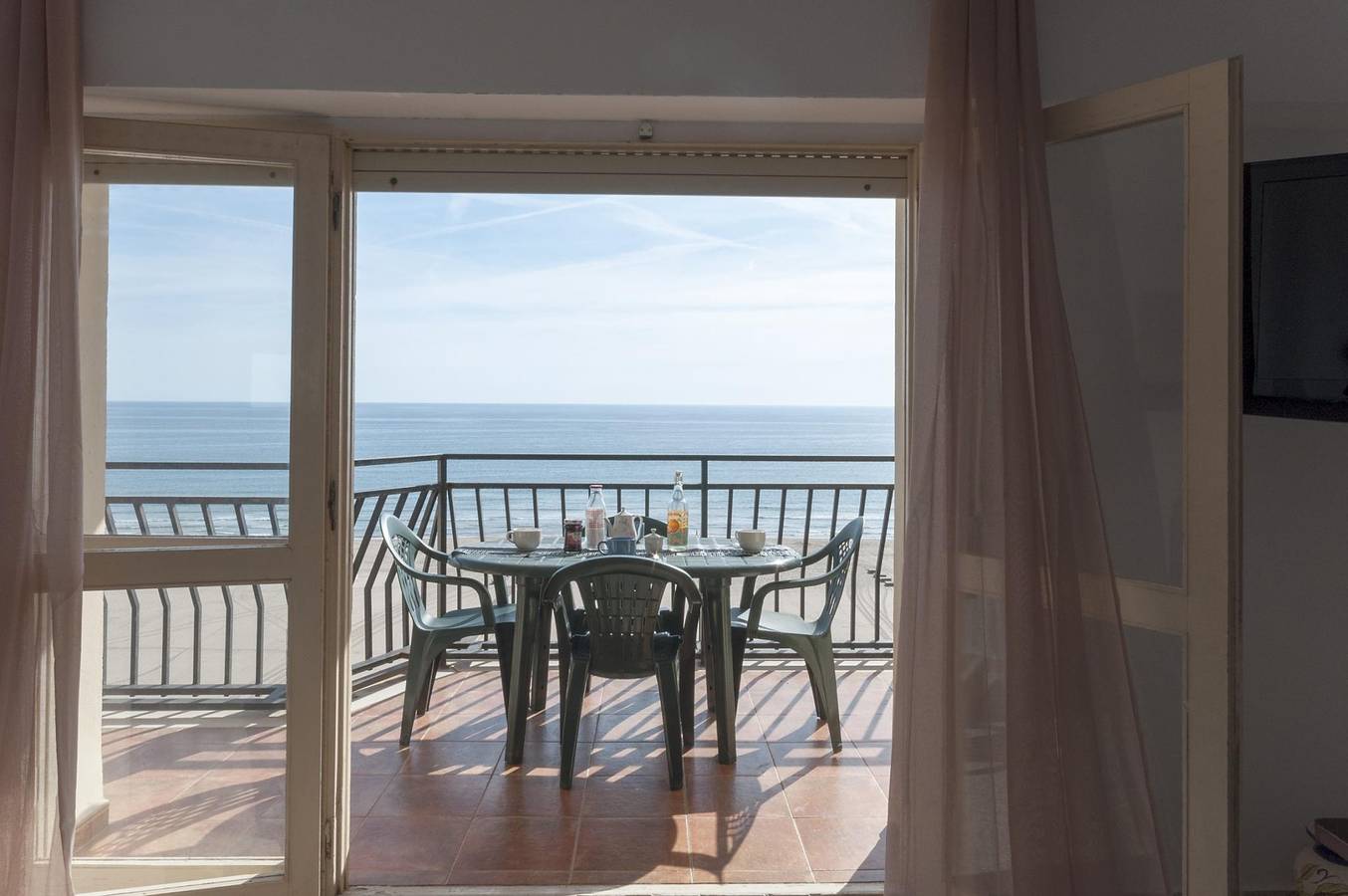 Ganze Ferienwohnung, Ondina - Apartment mit Meerblick in Grau i Platja. in Playa de Gandía, Costa de Valencia