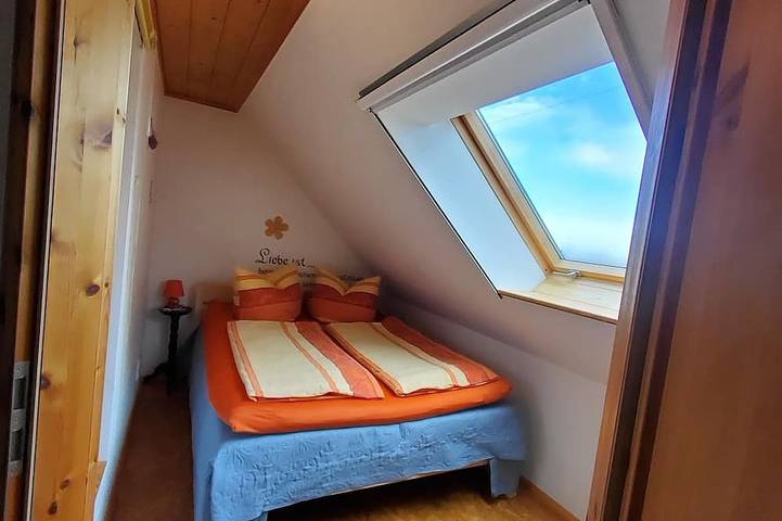 Ganze Wohnung, Sonnige und ruhige Fewo am Badeteich mit Kamin, Terrasse, gute Ausstattung in Brand-Erbisdorf, Chemnitz und Umgebung