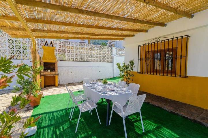 Holiday home for 7 people, with pool and balcony - 1