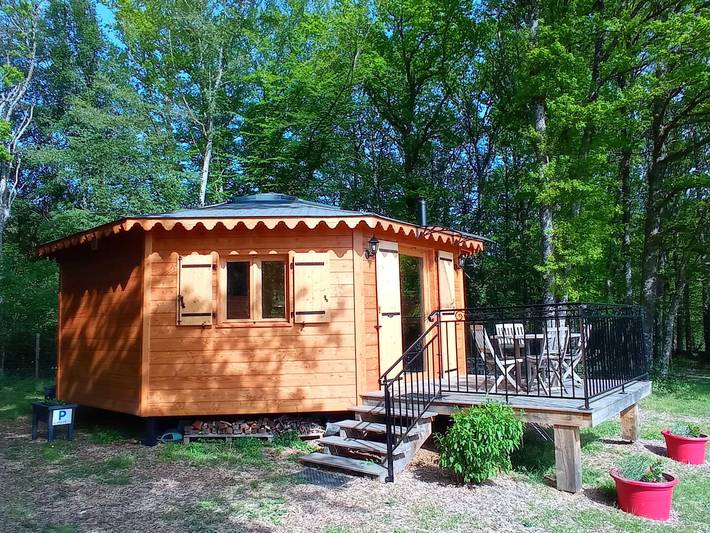 Gîte pour 3 personnes, avec Terrasse et Jardin à Castelnau-de-Brassac