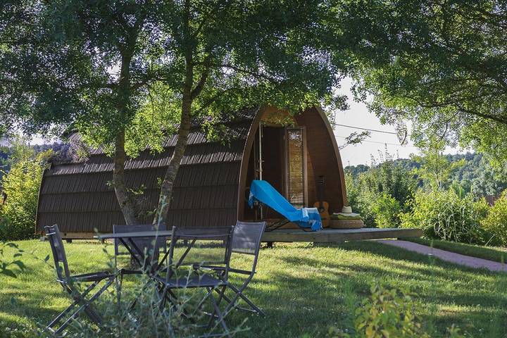 Tente pour 5 personnes, avec Terrasse ainsi que Jardin et Vue dans le Loir-et-Cher - 2