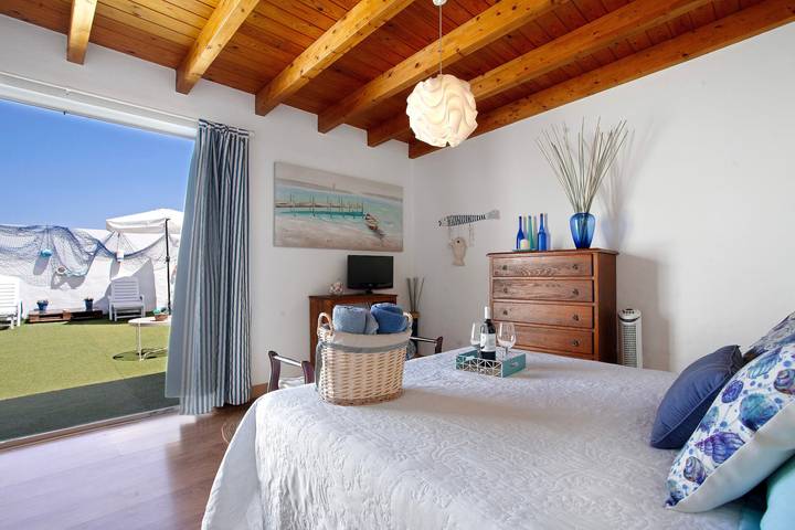 Entire apartment, Vacation Home "Vista Tostón" with Private Terrace & Wi-Fi in Piedra Playa, La Oliva