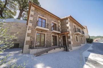 Auberge pour 16 personnes, avec balcon et vue à Cabril