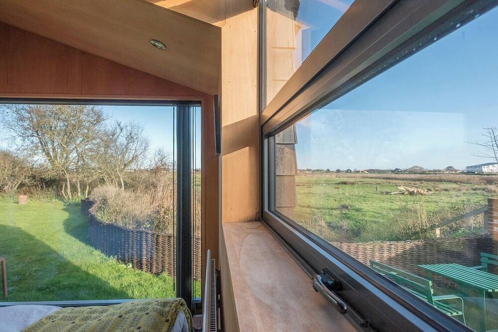 Entire apartment, The Hut, Walberswick in Walberswick, Sunrise Coast