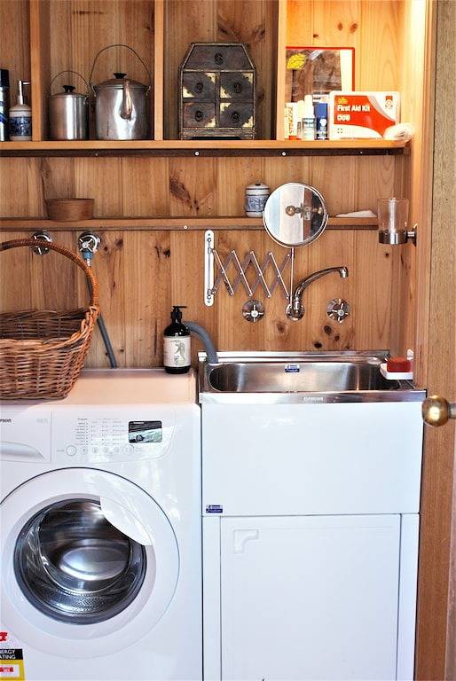 Albies Cottage: Hübsches, abgelegenes Holzhaus in einem Buschblock am Meer in Tasmanien