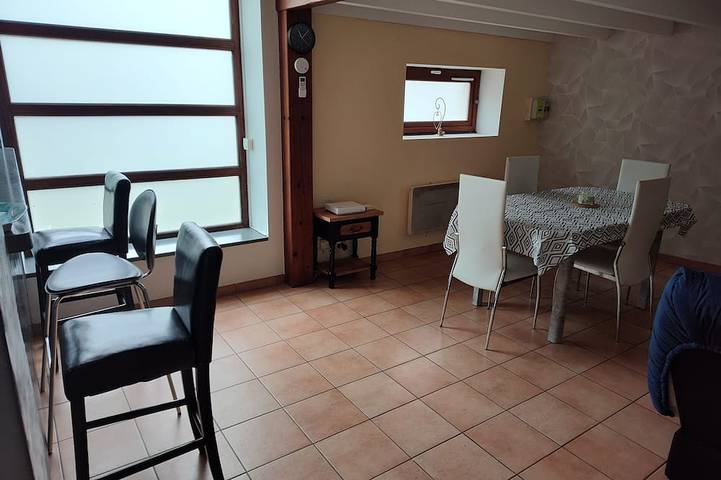 Gîte pour 6 personnes, avec terrasse, animaux acceptés à Le Fouilloux