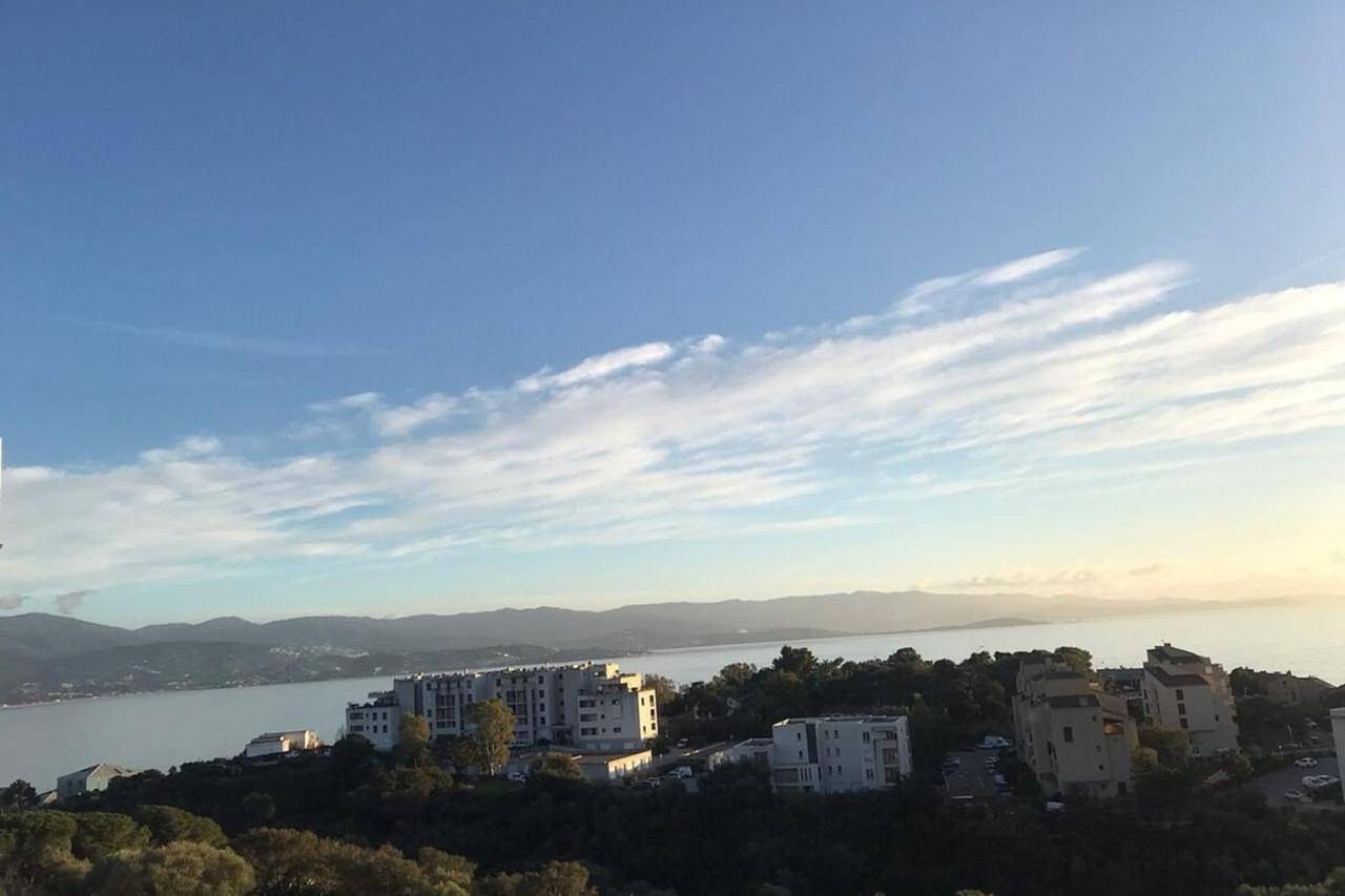 Appartement entier, Apartment in Ajaccio, Golfe D'Ajaccio