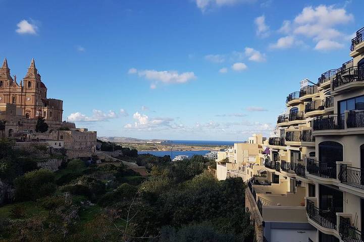 Location de vacances pour 6 personnes, avec terrasse à Malte