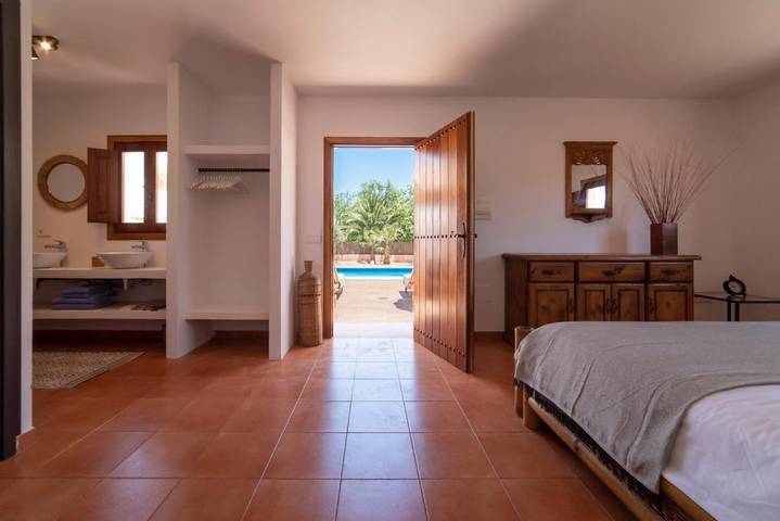 Casa rural para 8 personas, con Balcón y Terraza además de Jardín y Piscina en Sant Jordi de ses Salines - 3