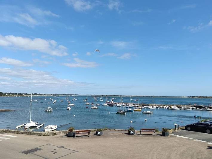 Location de vacances pour 3 personnes, avec balcon et vue à Port-Louis